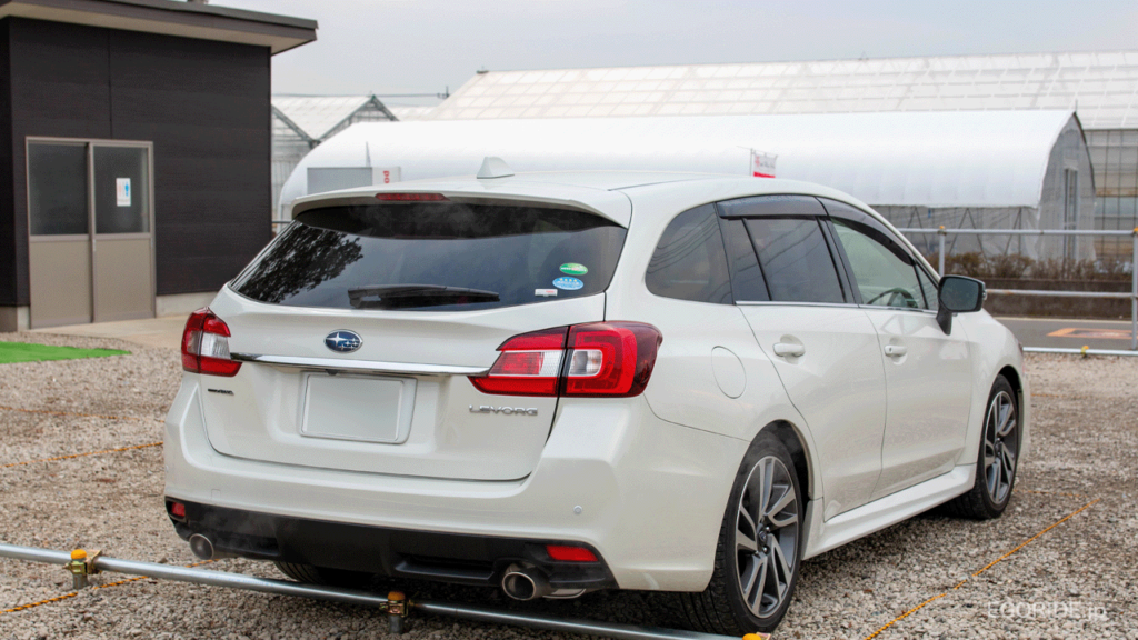 LEVORG_リア4